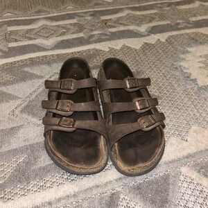 Mayari Birkenstocks